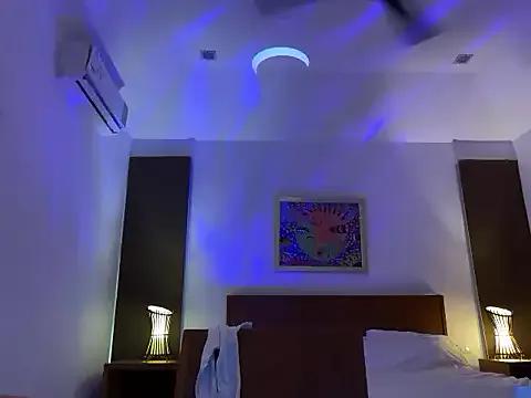 SirenaBelle on StripChat