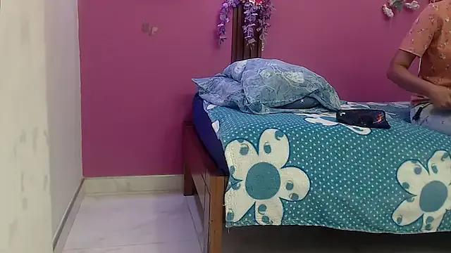 Freechat skinnybarbie022 on StripChat