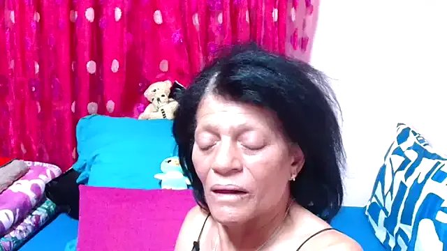 Private SLUTTYROXY on StripChat