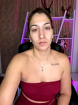 Freechat sofiah_ on StripChat