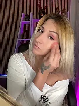 Freechat sofiah_ on StripChat