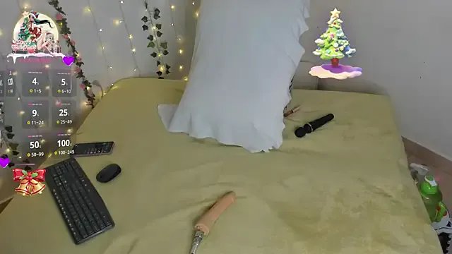 Soraya_Davis on StripChat