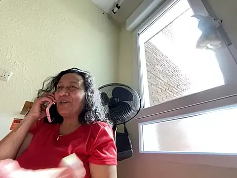 sweeviolet on StripChat