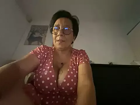 sweeviolet on StripChat