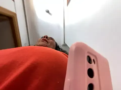 sweeviolet on StripChat