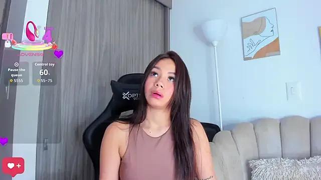 Tamaraa_Serra on StripChat