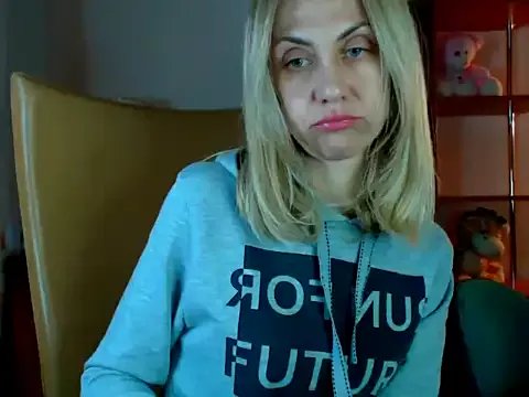 Tanya6547 on StripChat