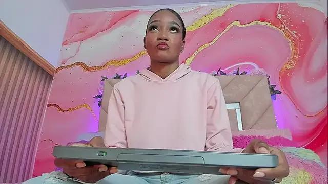 Private Taylor_oriana_ on StripChat