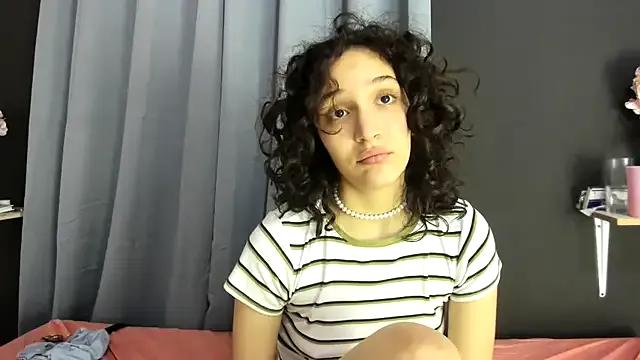 Freechat TeensNews18 on StripChat