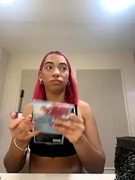 Freechat theladymonserrateshow on StripChat