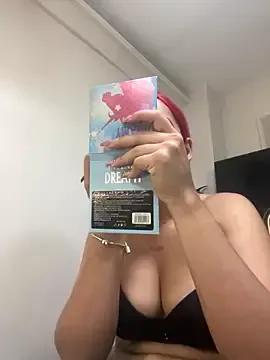 Freechat theladymonserrateshow on StripChat