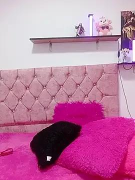 Freechat thianahorny on StripChat