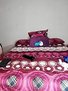 Freechat ThickPearlx23 on StripChat