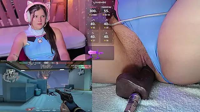 Freechat Trianna__ on StripChat