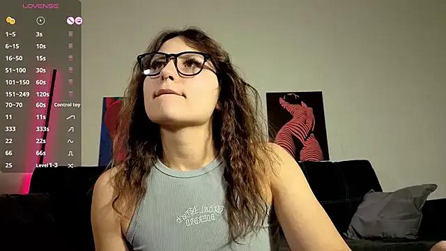 Freechat TrixiBell on StripChat