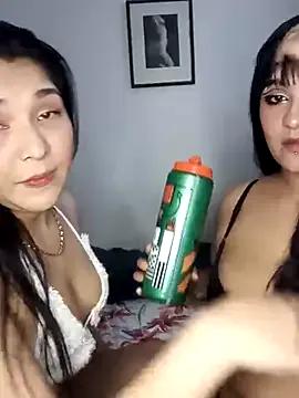 Freechat TwoForyouX on StripChat