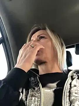 VikaBunny1 on StripChat