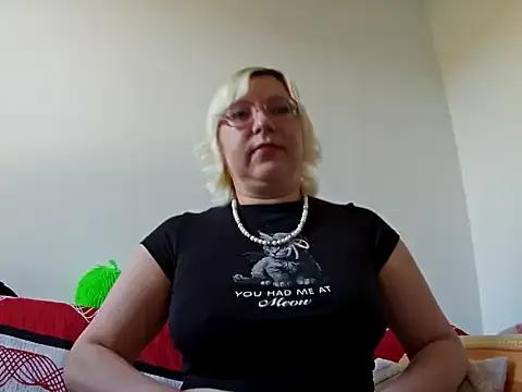 StripChat VikaKing is Freechat VikaKing — Boobs