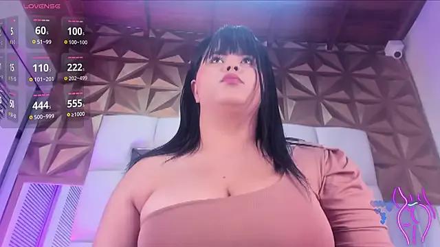 violet_milleer on StripChat