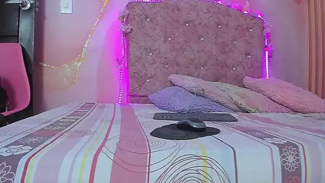 violet_taylor_ — SHOW ANAL