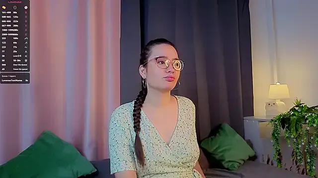 Freechat WildaBisom on StripChat