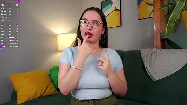 Freechat WildaBisom on StripChat