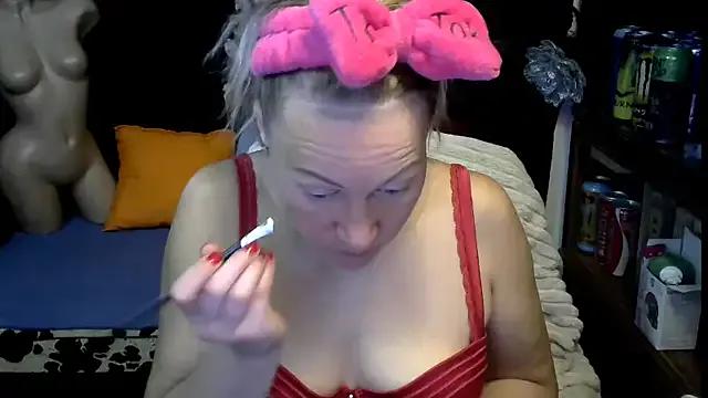 Freechat wLESLYMOSw on StripChat