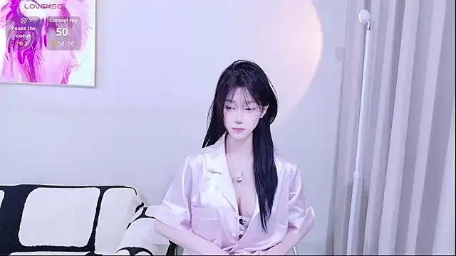 xiaoxi---n on StripChat