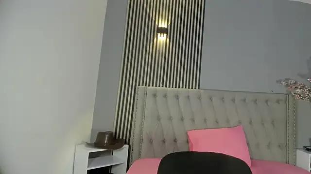 Freechat Xiomara_Stwart on StripChat