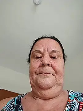 Freechat Yaya_Mineira on StripChat