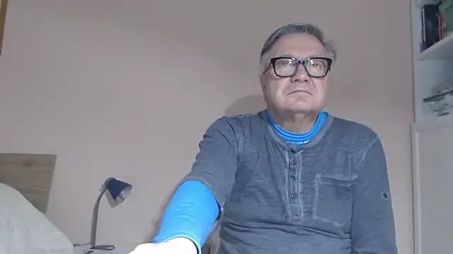 YOU6me — Naked show cum