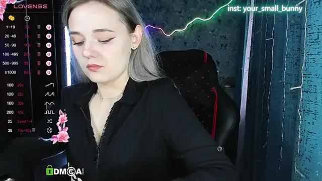 Freechat Your_small_bunny on StripChat