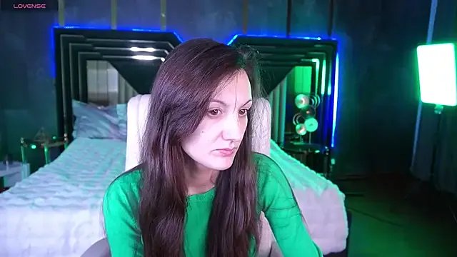 ZafiraMoonn on StripChat