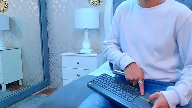 StripChat ZoeKrug is Freechat ZoeKrug — Shape your muscles