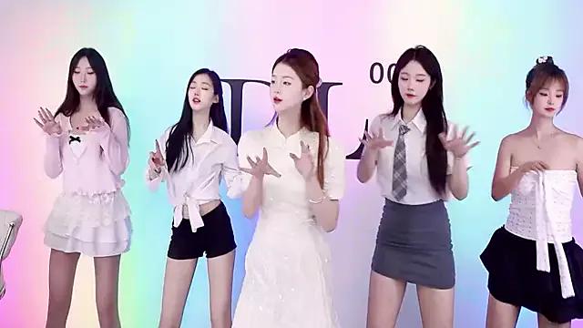 Freechat ZZ00033S on StripChat