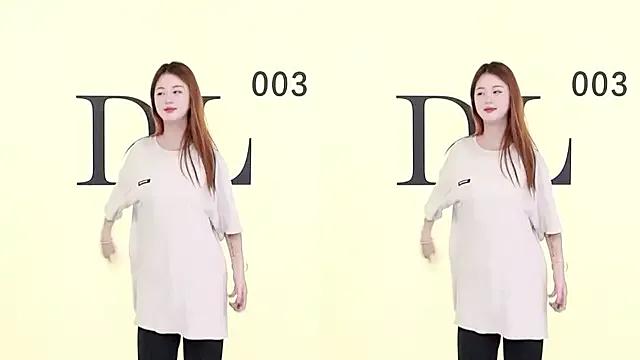 Freechat ZZ00033S on StripChat